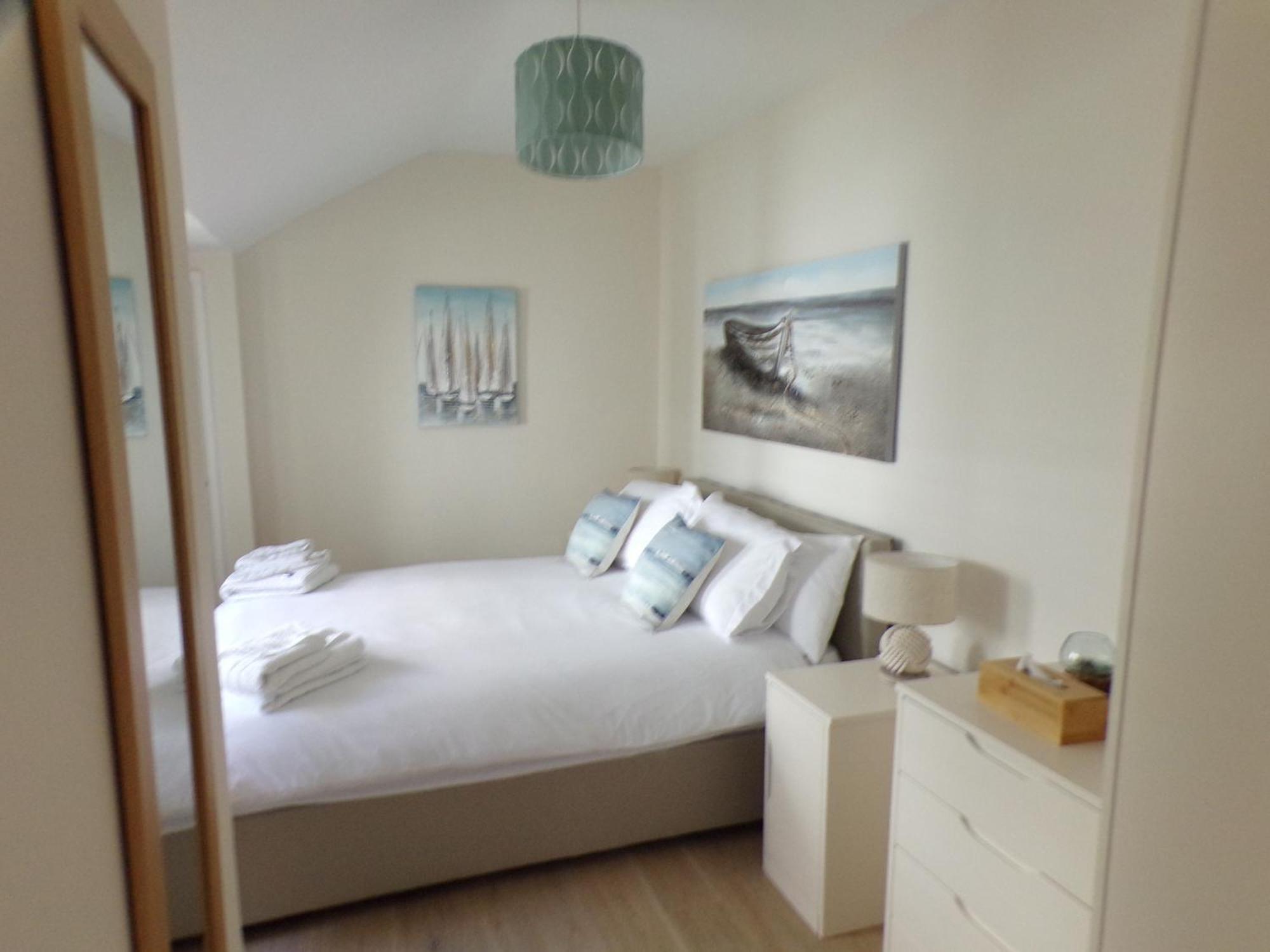 3Thedome - Luxury Ground Floor Apartment Opposite The Beach, Barton On Sea Eksteriør billede